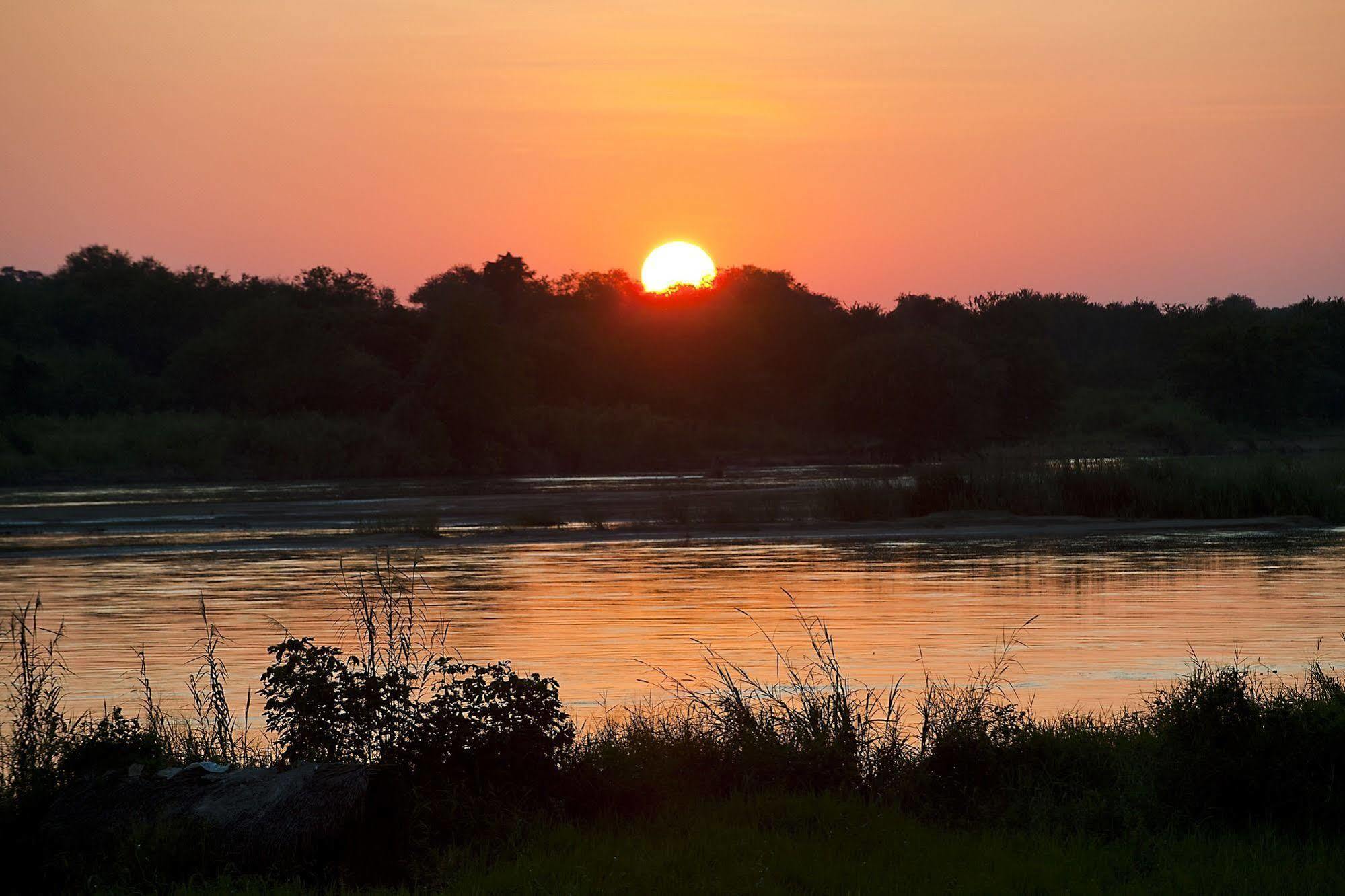 Selous Kinga Lodge Kwangwazi Экстерьер фото